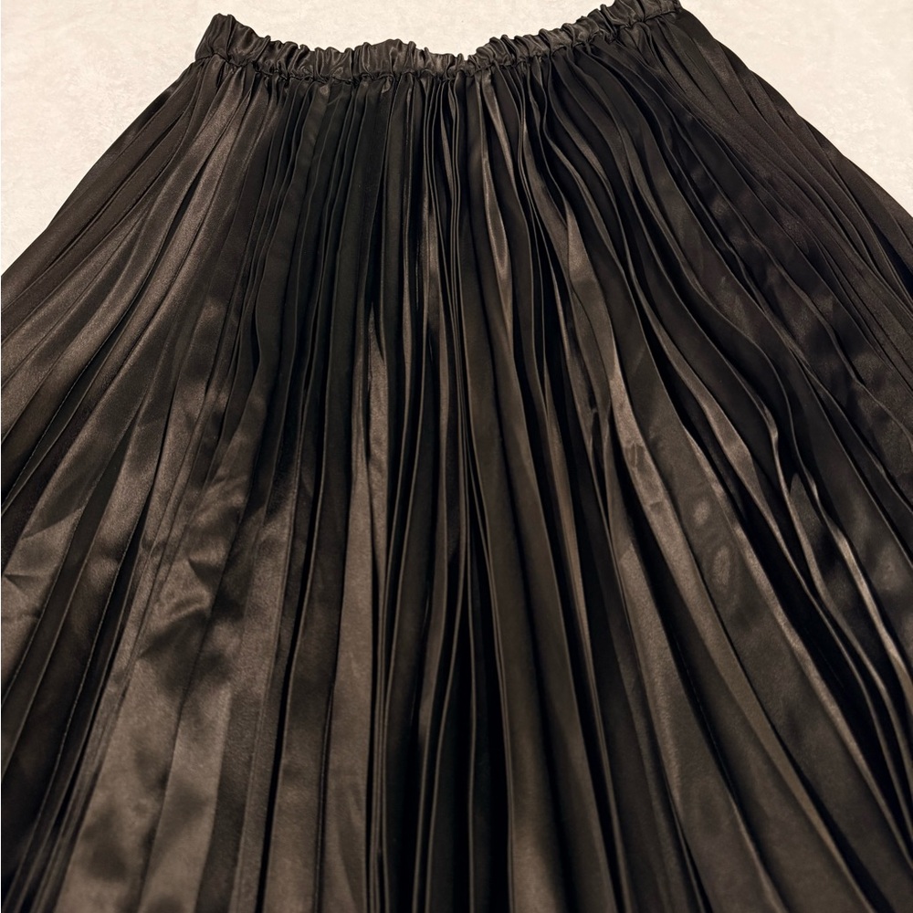 Comme des Garçons Black Pleated Skirt – Elastic Waist – Made in Japan – Size M